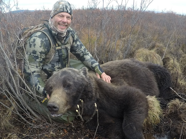 guided grizzly bear hunt